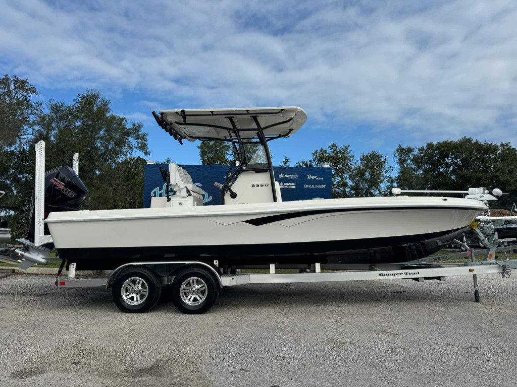 Ranger 2360 Bay