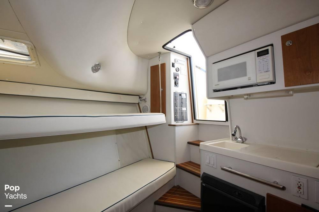 Pursuit 3000 Offshore