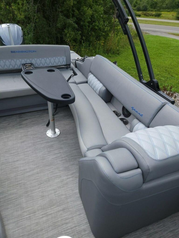 Bennington RX Sport Series 23