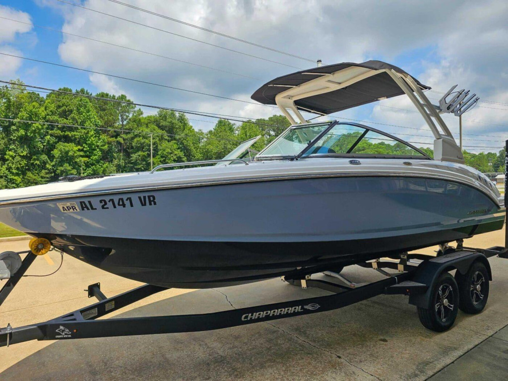 Chaparral 23 SURF