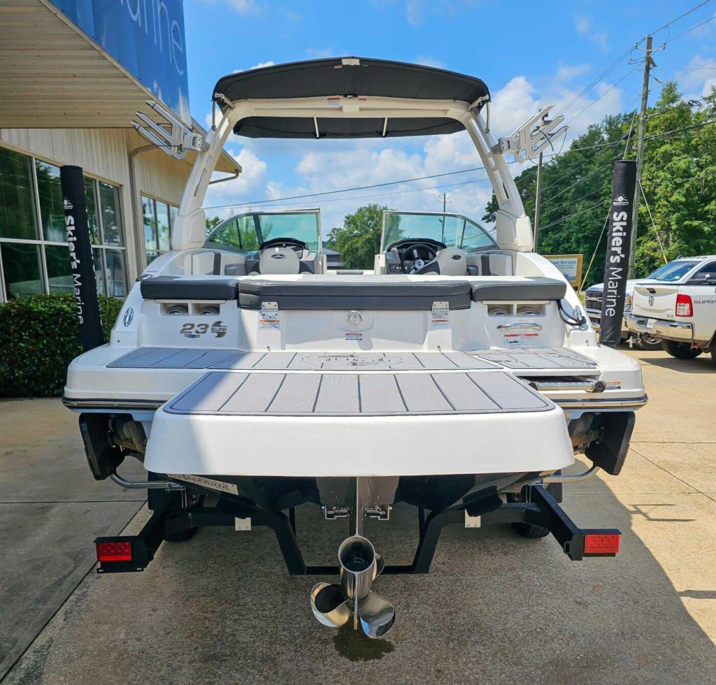Chaparral 23 SURF