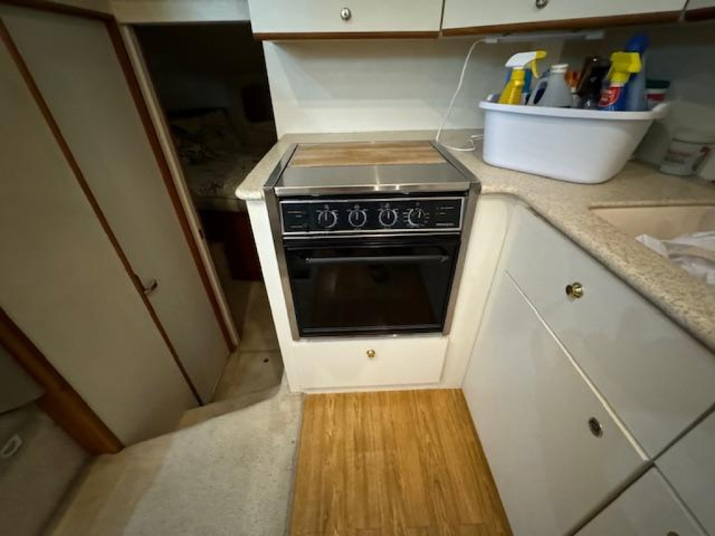 Silverton 372 Motor Yacht