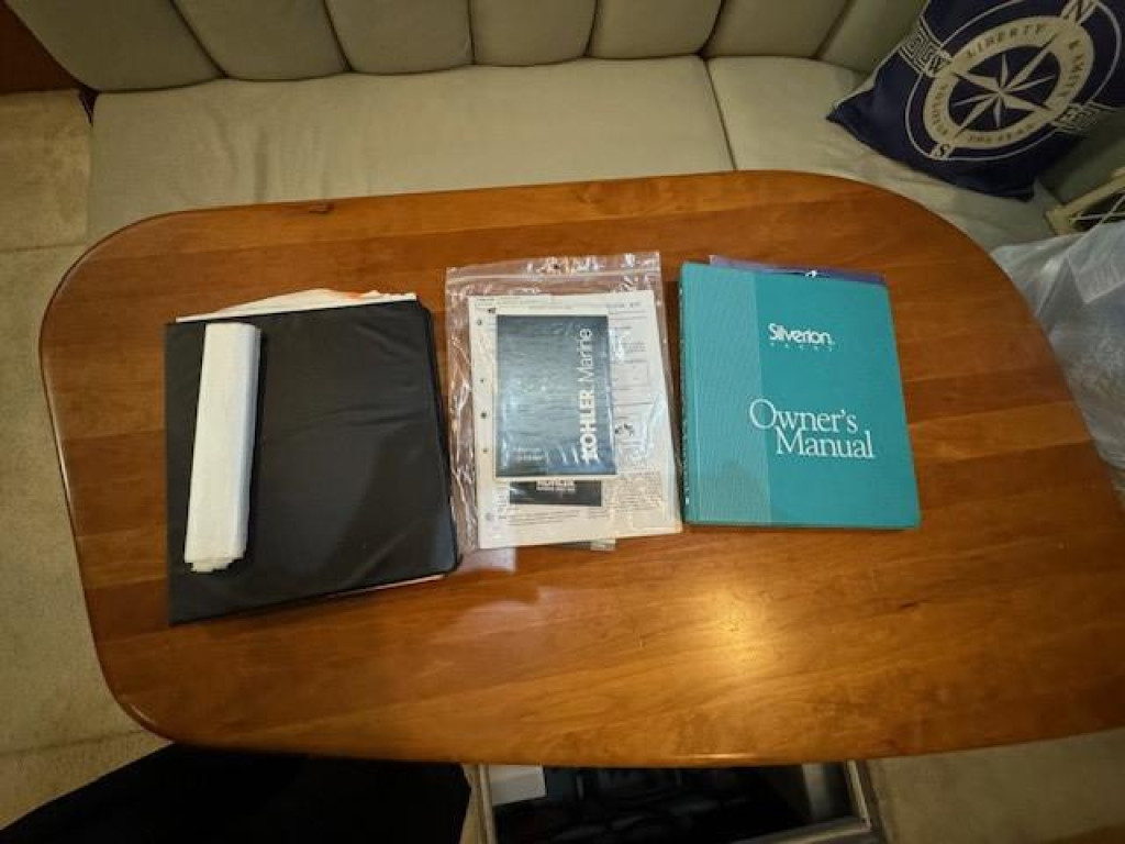 Silverton 372 Motor Yacht