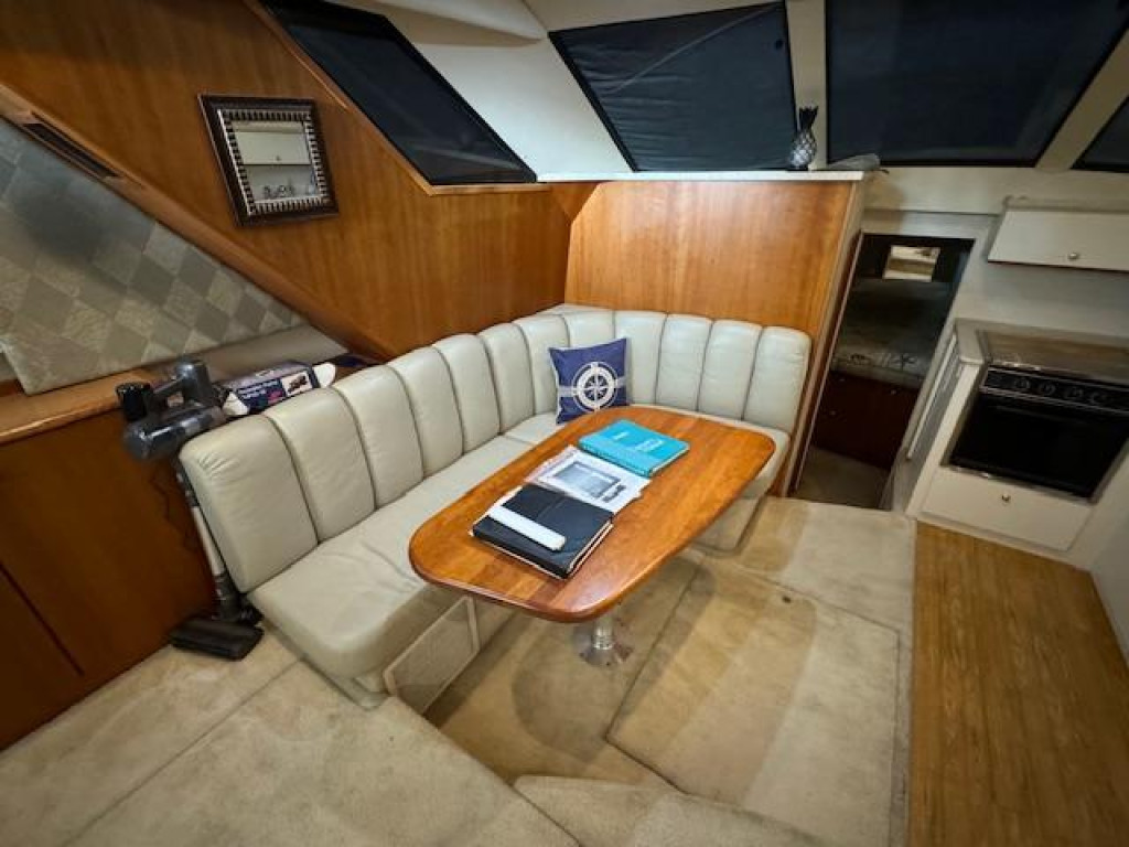 Silverton 372 Motor Yacht