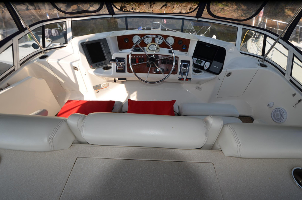 Silverton 43 Motor Yacht