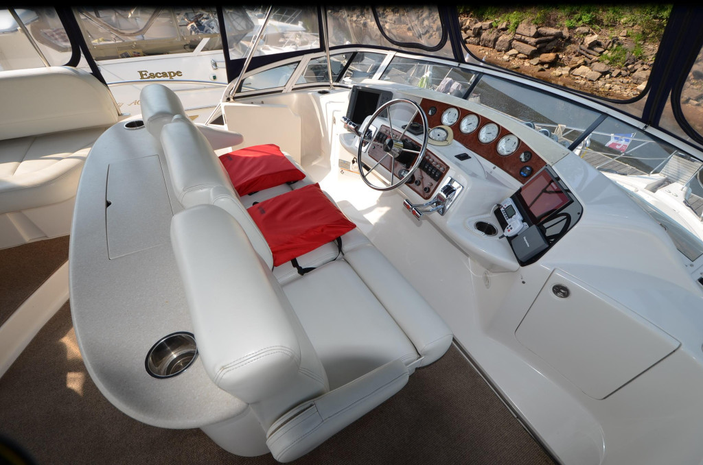 Silverton 43 Motor Yacht