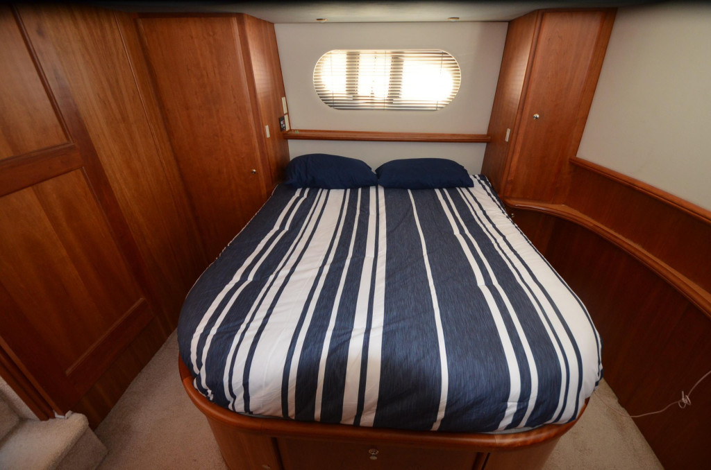 Silverton 43 Motor Yacht