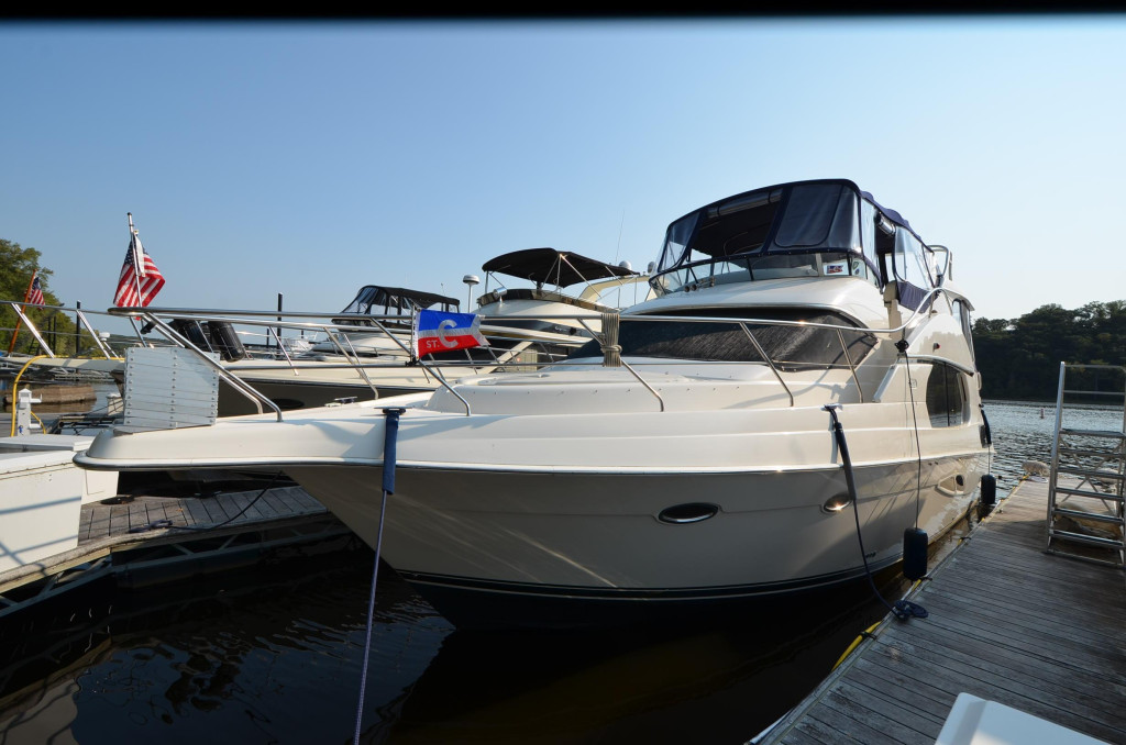 Silverton 43 Motor Yacht