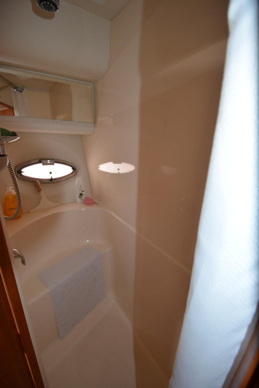 Silverton 43 Motor Yacht