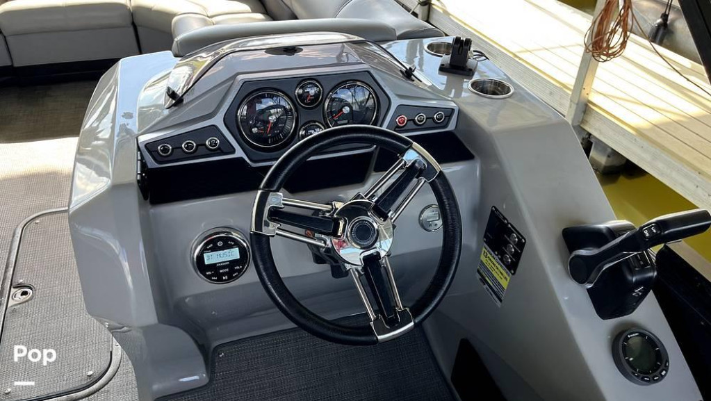 Manitou Oasis 25 SHP RF