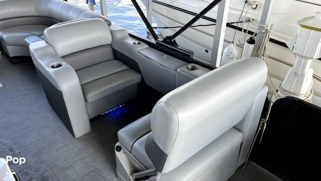 Manitou Oasis 25 SHP RF