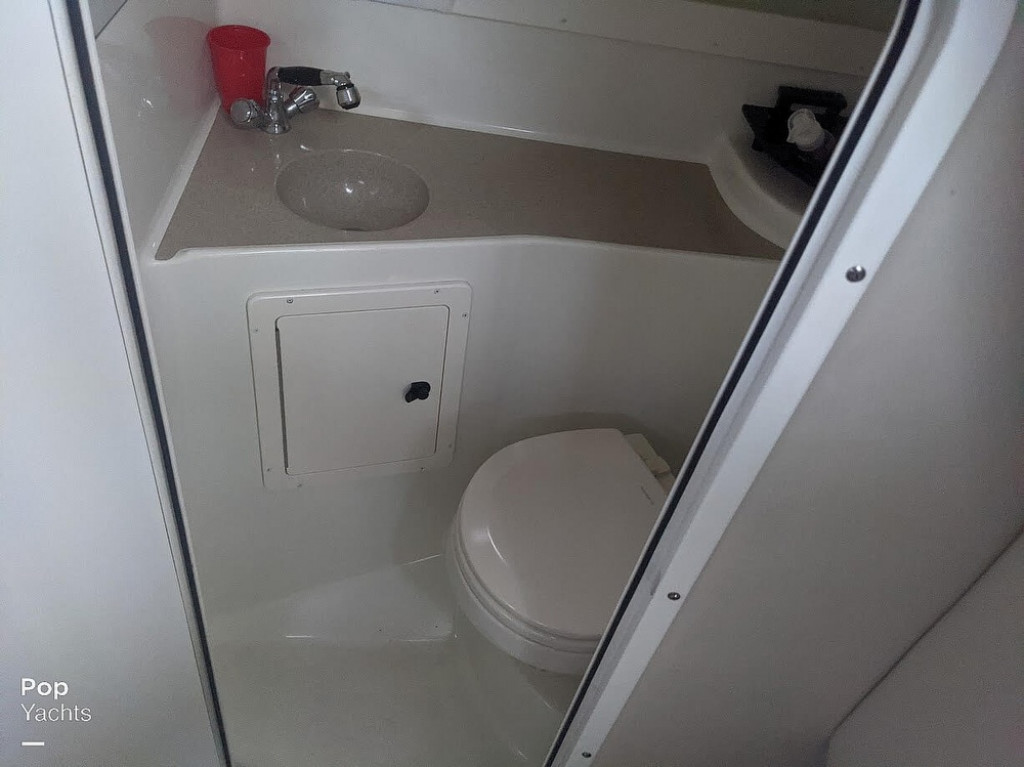 Hydra Sports 2800 WA Vector