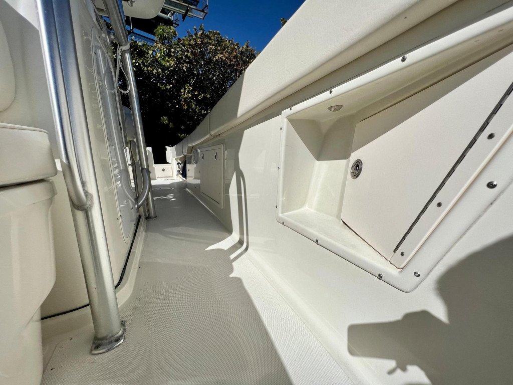 Hydra Sports Vector 2900 CC