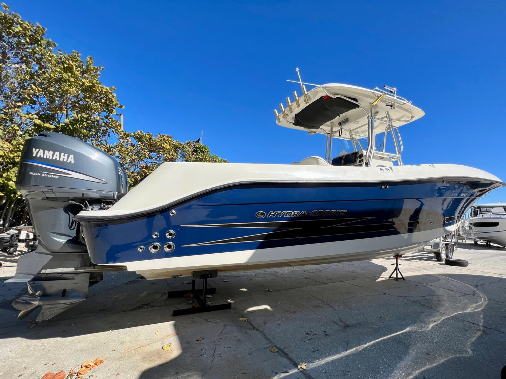 Hydra Sports Vector 2900 CC