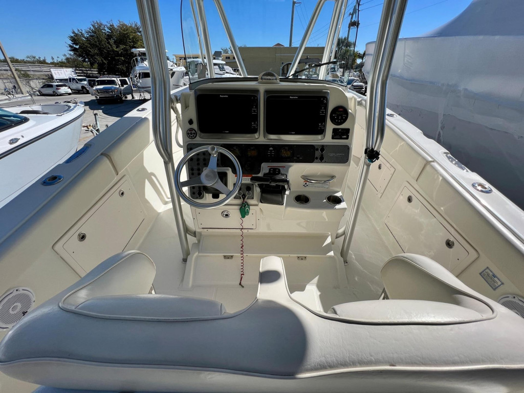 Hydra Sports Vector 2900 CC