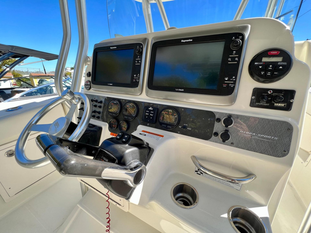 Hydra Sports Vector 2900 CC