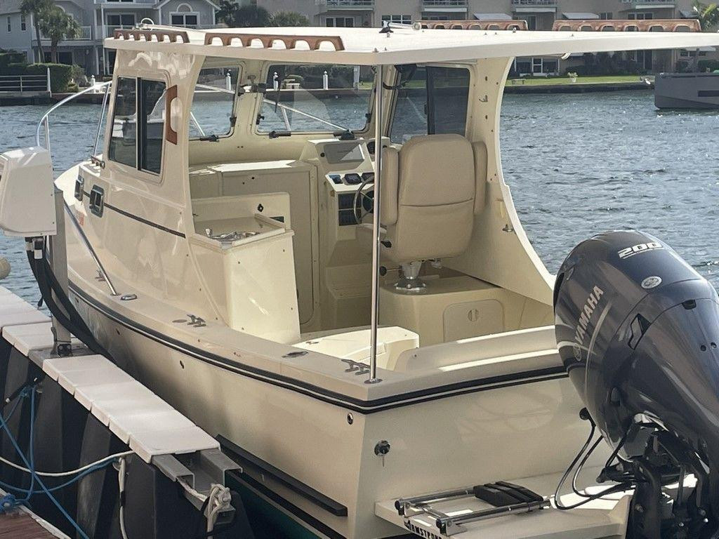 Eastern Islander 248