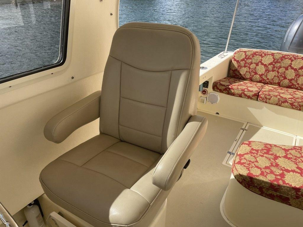 Eastern Islander 248