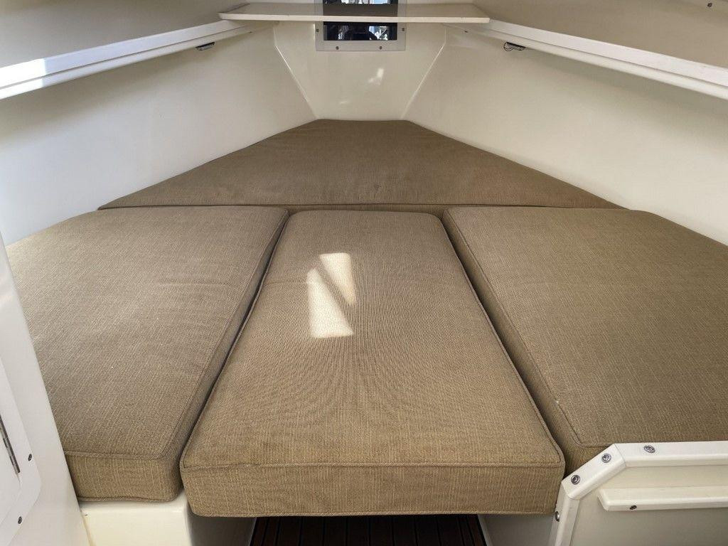 Eastern Islander 248