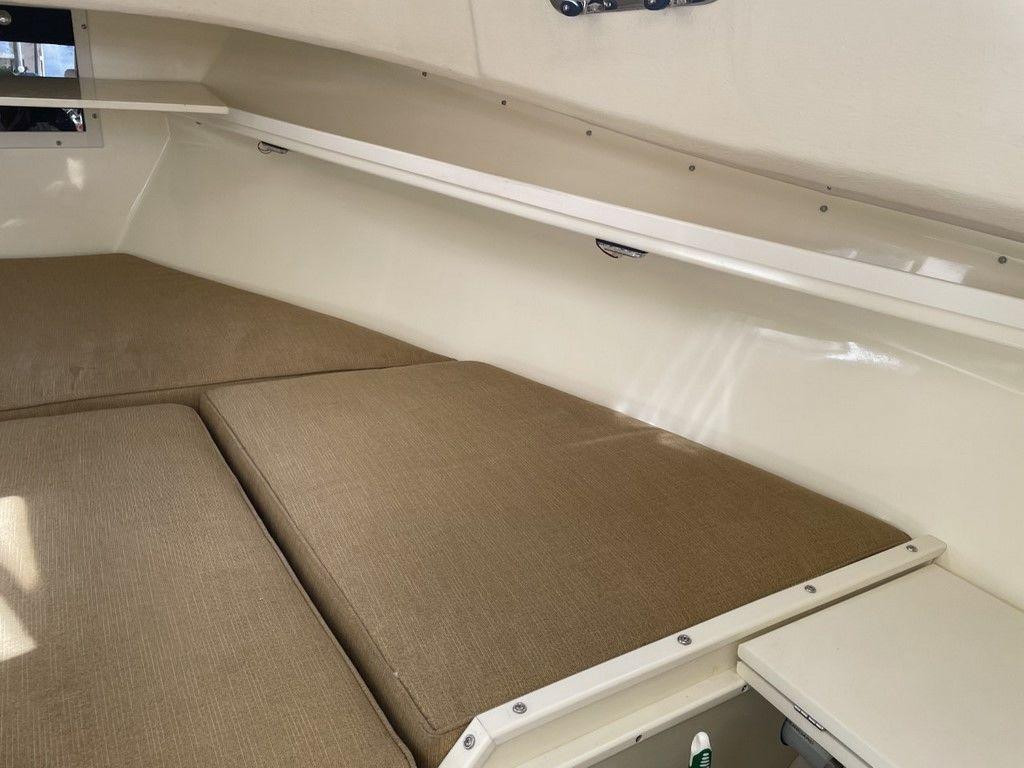 Eastern Islander 248