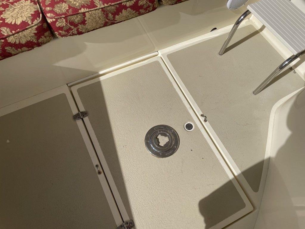 Eastern Islander 248