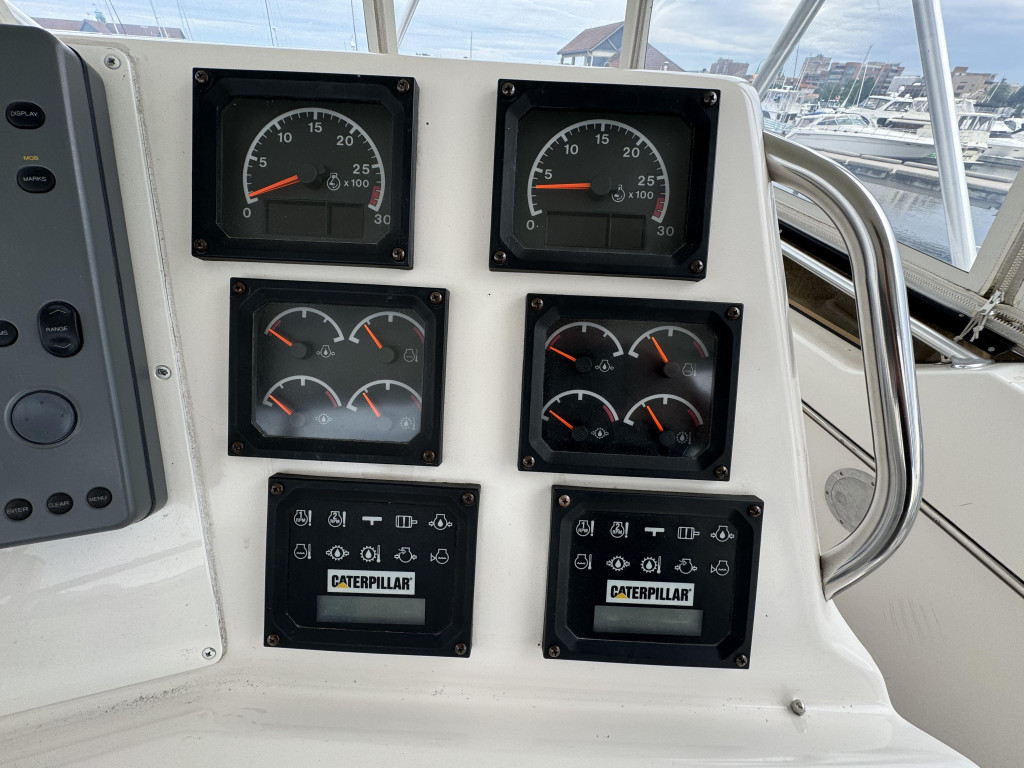 Tiara 4300 CONVERTIBLE