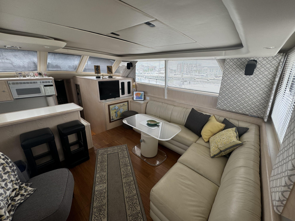 Tiara 4300 CONVERTIBLE