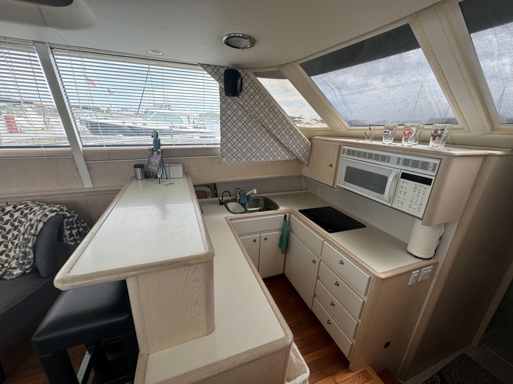 Tiara 4300 CONVERTIBLE