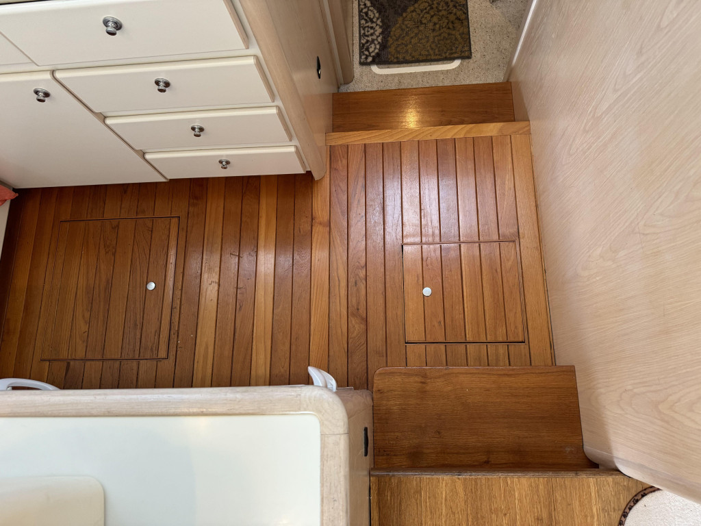 Tiara 4300 CONVERTIBLE