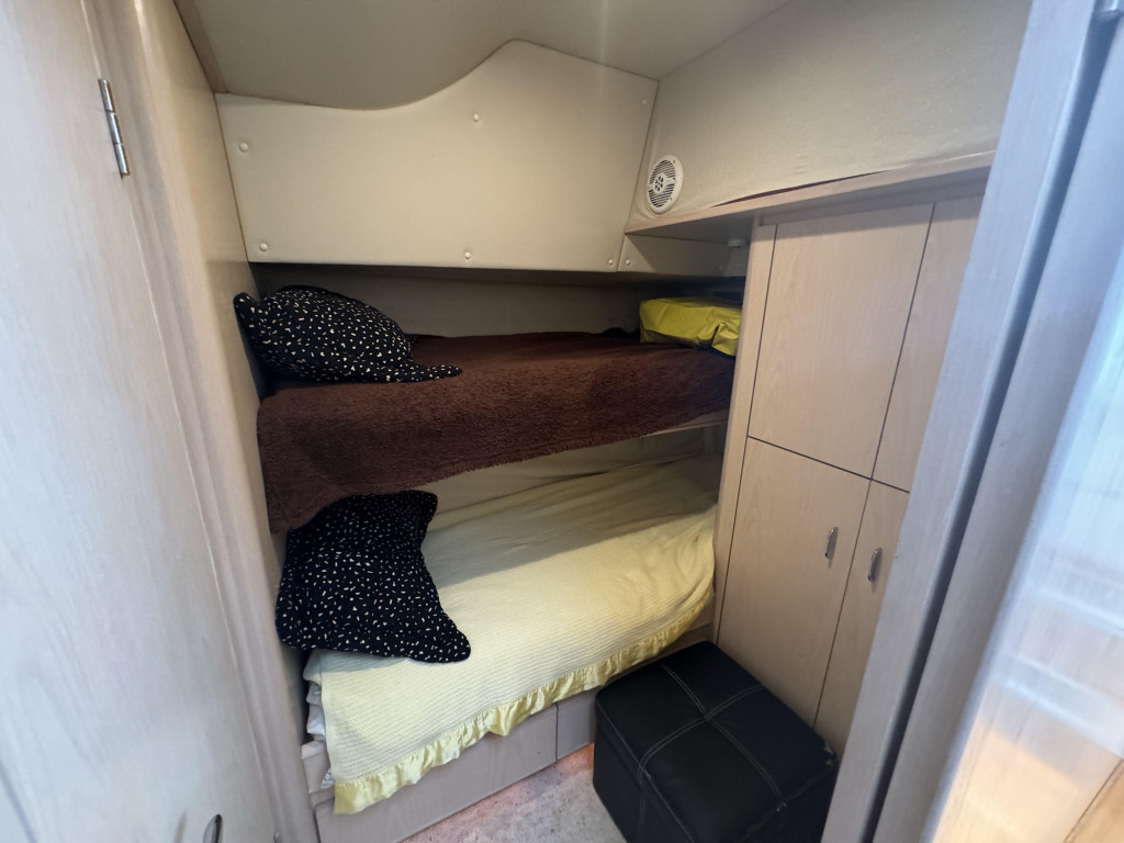 Tiara 4300 CONVERTIBLE