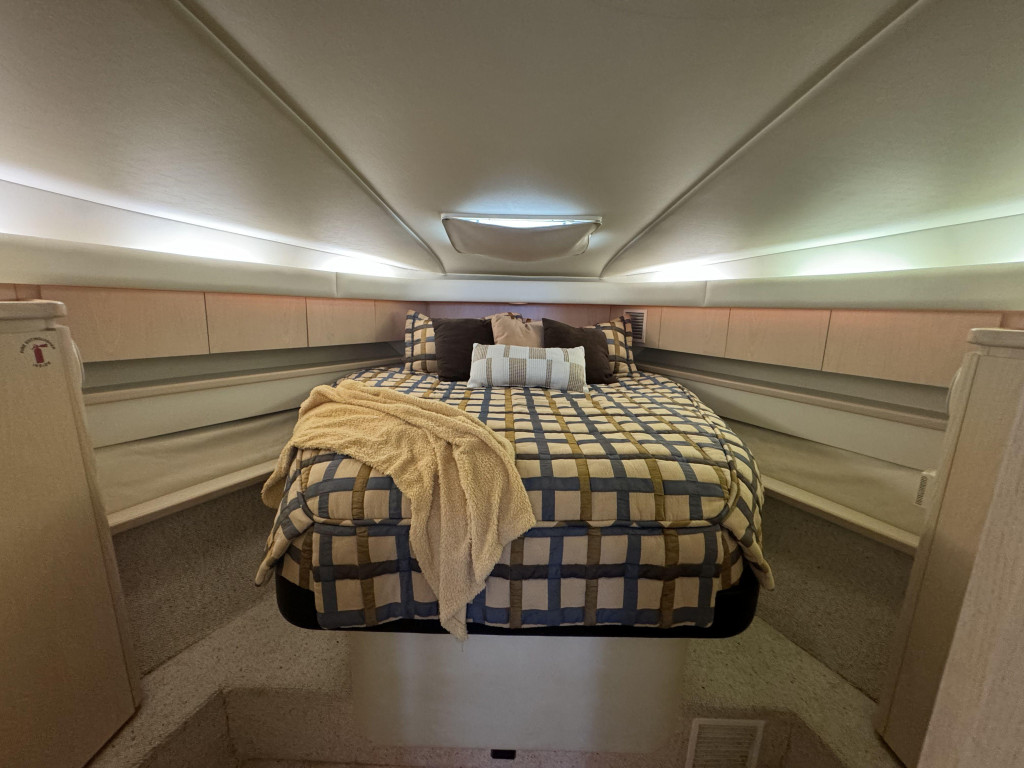 Tiara 4300 CONVERTIBLE