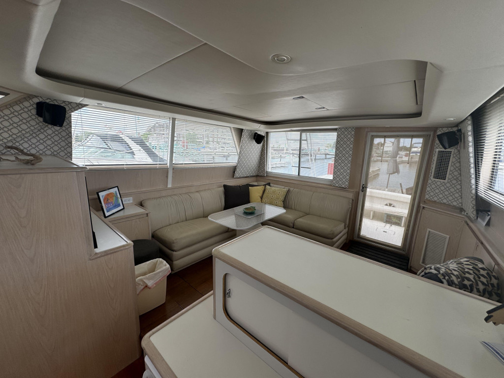 Tiara 4300 CONVERTIBLE