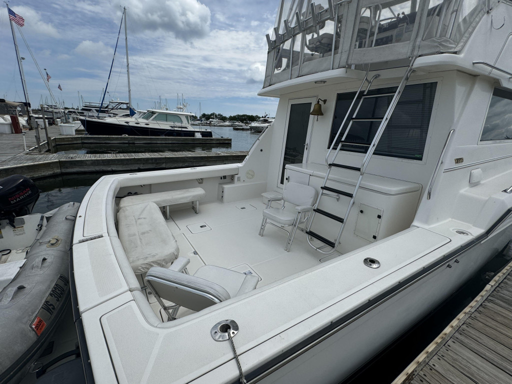 Tiara 4300 CONVERTIBLE