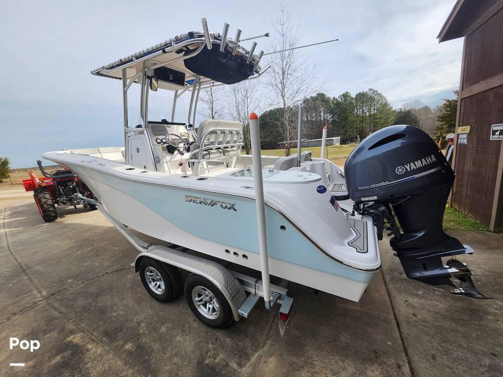 Sea Fox 228 Commander