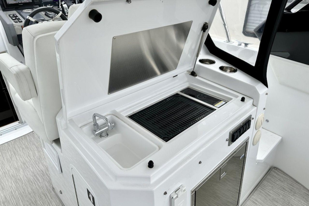 Cruisers 390 Express