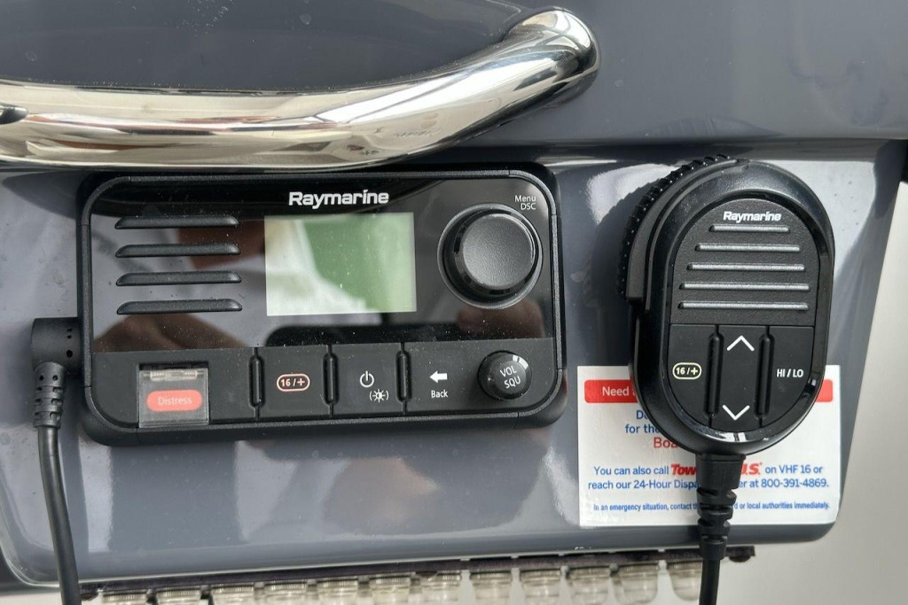 Cruisers 390 Express