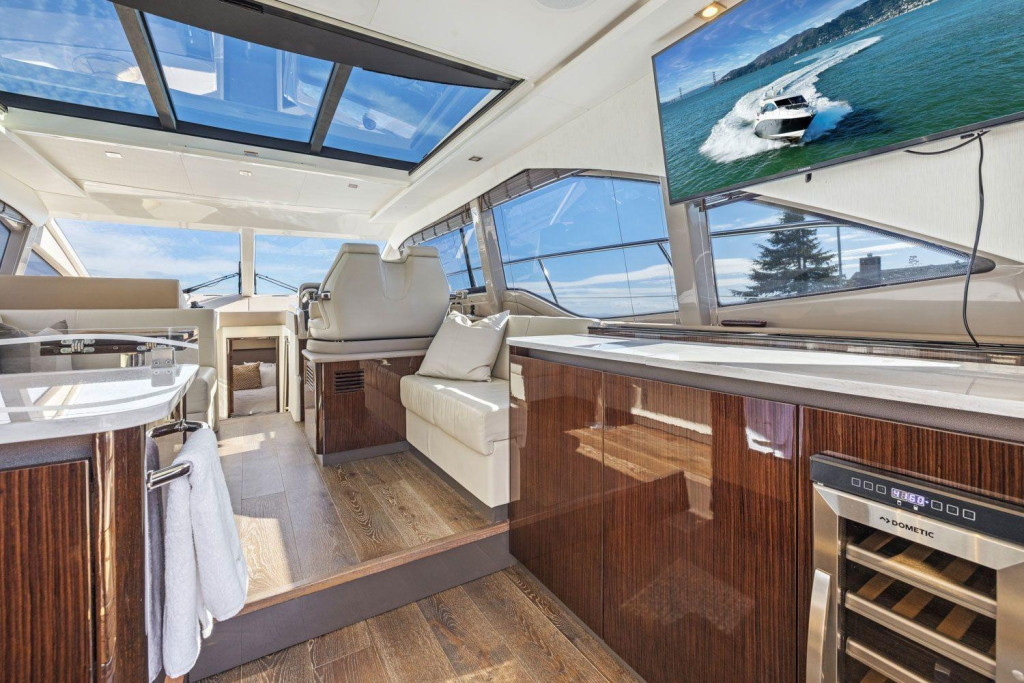 Sea Ray 460 Sundancer
