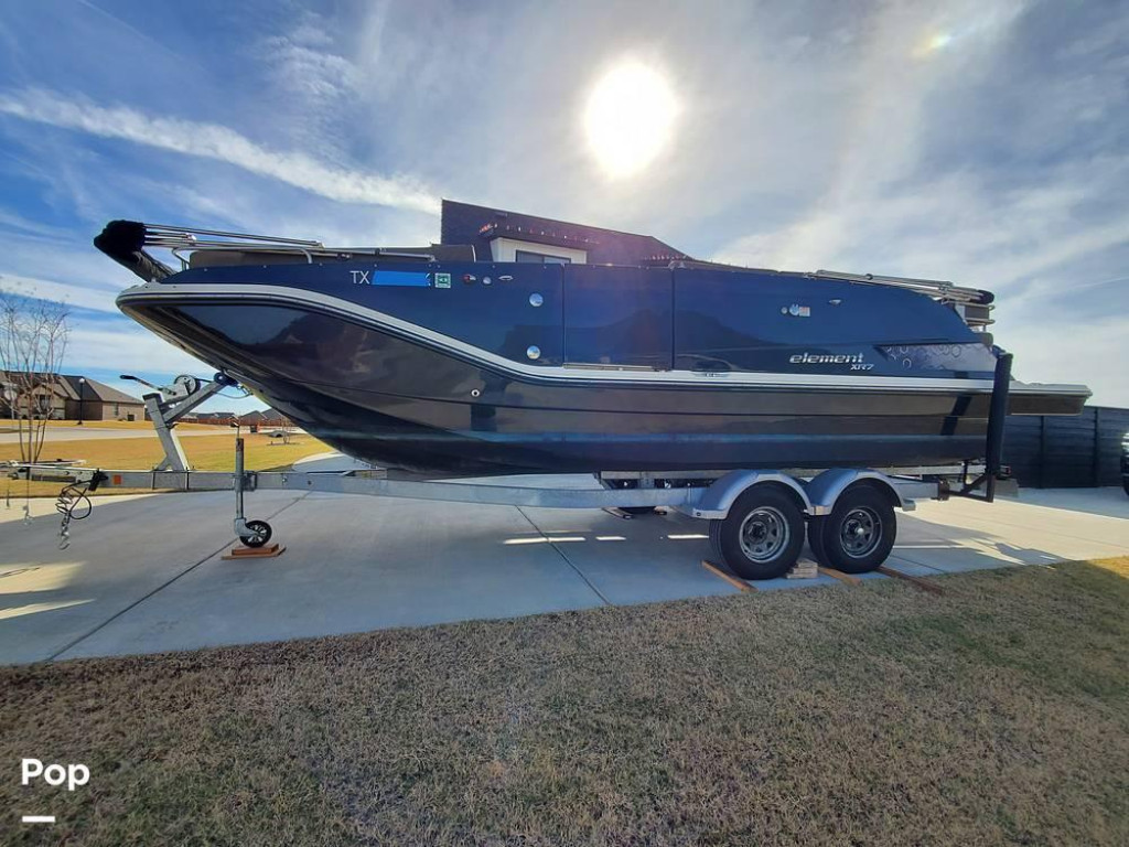 Bayliner Element XR7