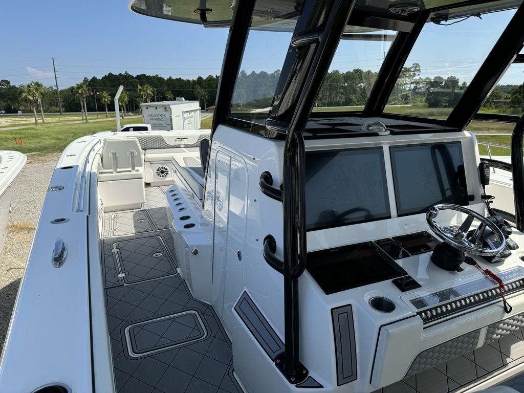 Invincible CATAMARANS