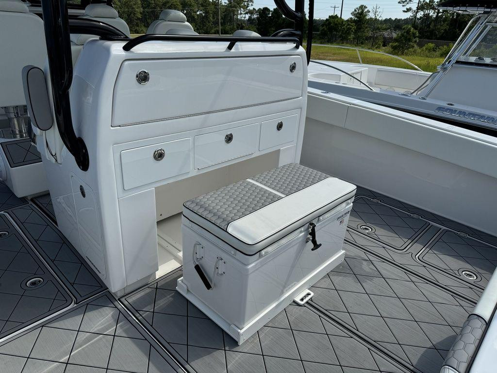 Invincible CATAMARANS