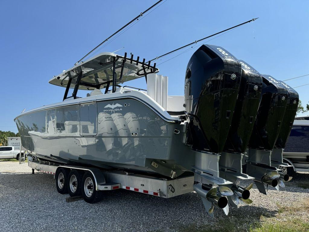 Invincible CATAMARANS