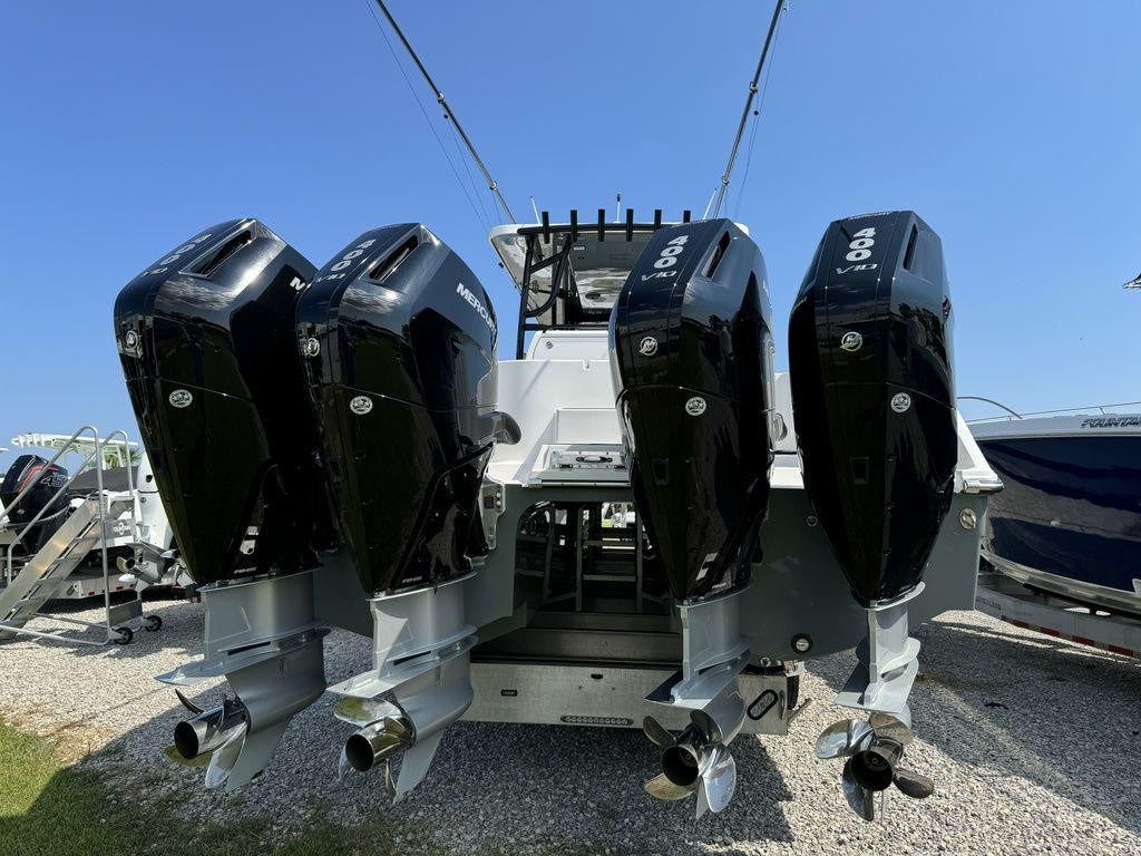 Invincible CATAMARANS