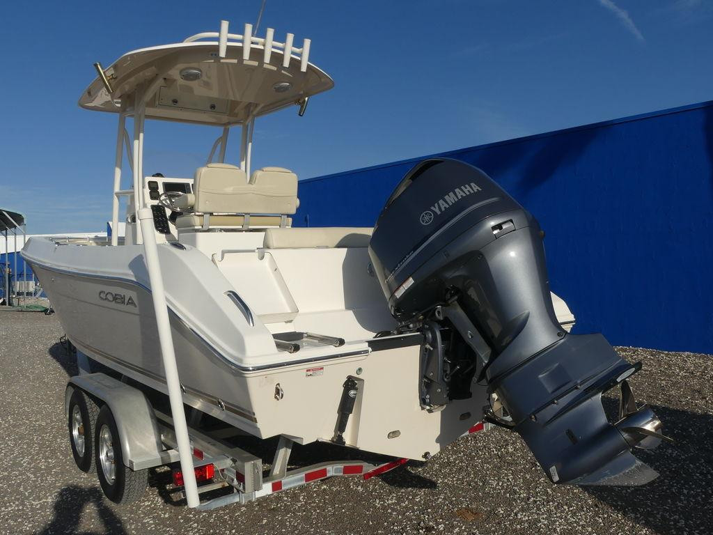 Cobia 256CC