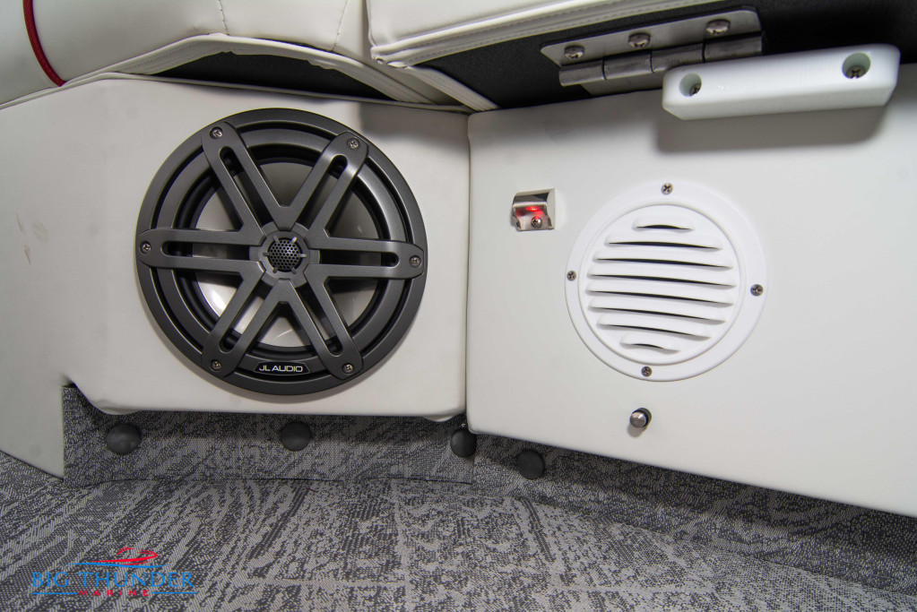 JC Tritoon NepToon 25 TT Sport