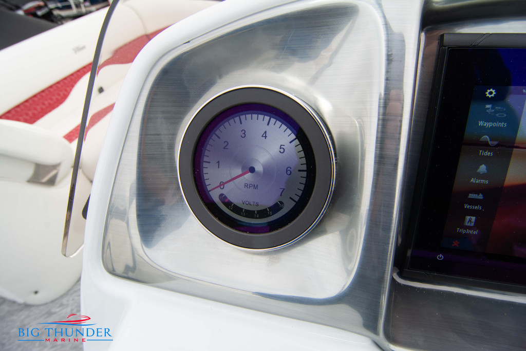 JC Tritoon NepToon 25 TT Sport