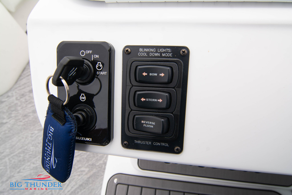 JC Tritoon NepToon 25 TT Sport