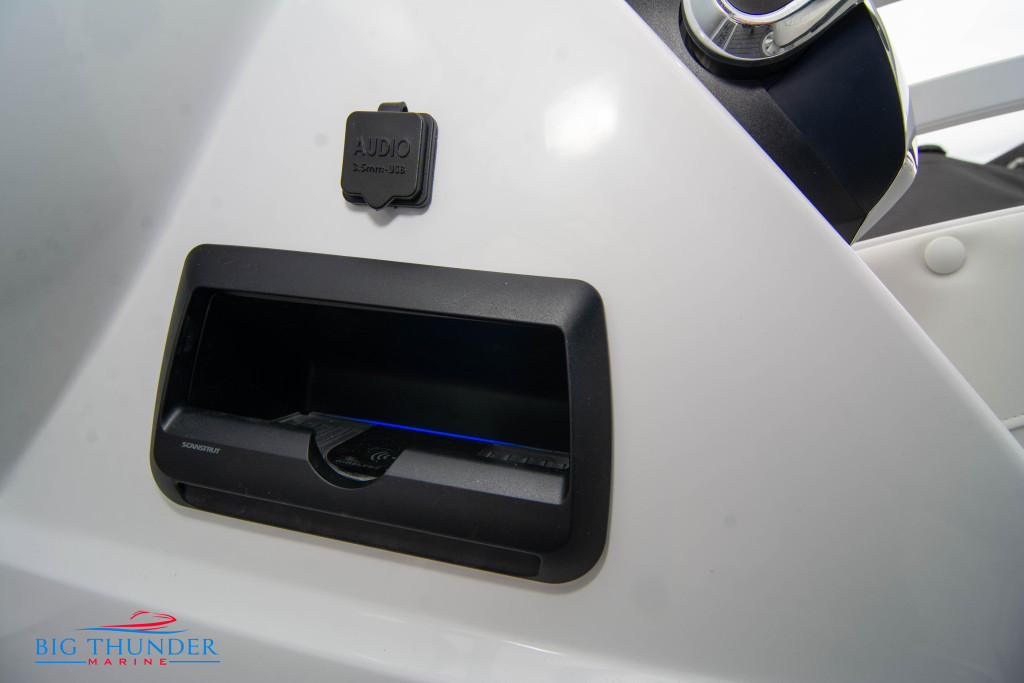 JC Tritoon NepToon 25 TT Sport