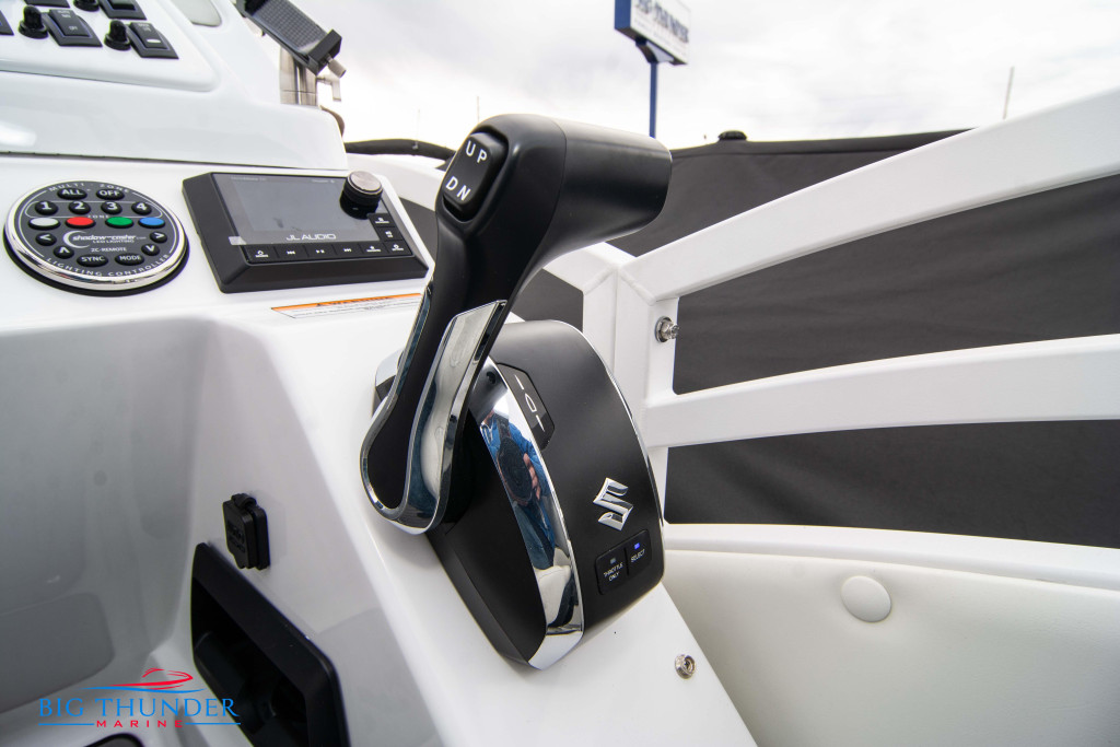 JC Tritoon NepToon 25 TT Sport