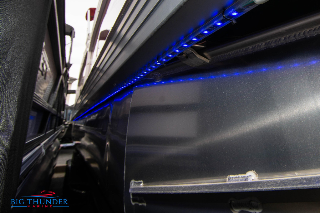 JC Tritoon NepToon 25 TT Sport