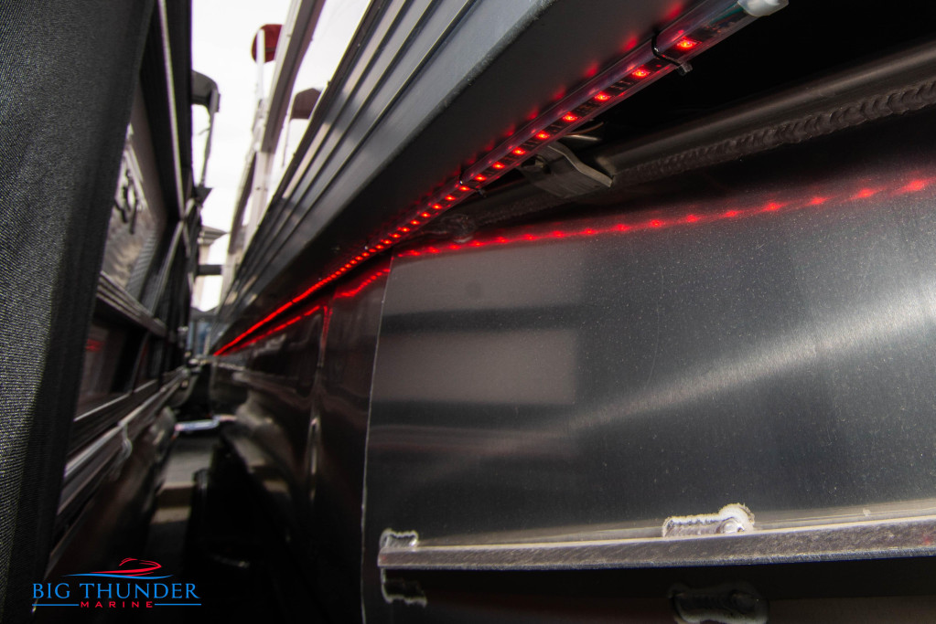 JC Tritoon NepToon 25 TT Sport